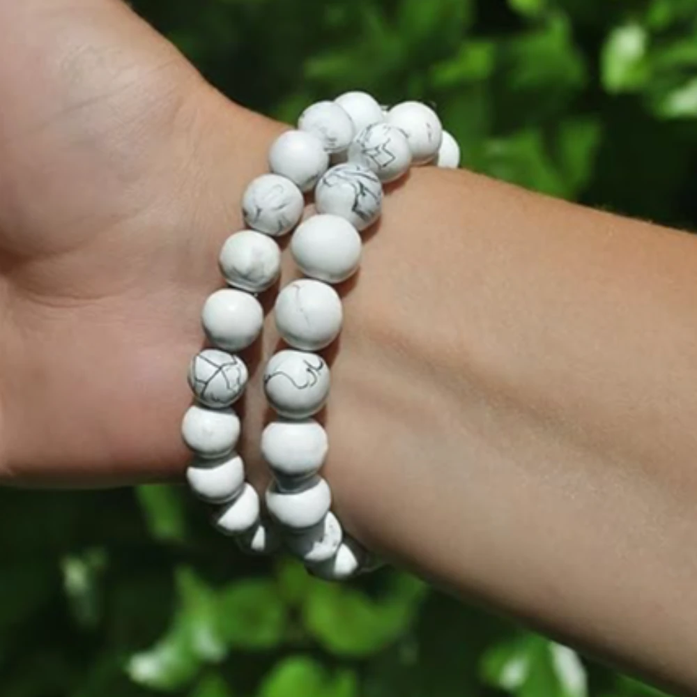 Agatesvibe Natural Certified 8mm Healing Crystal Bracelet | Unisex Stretchable Design | Chakra Balancing, Inner Peace & Abundance for Overall Well-being (Pack of 1) (Howlite)