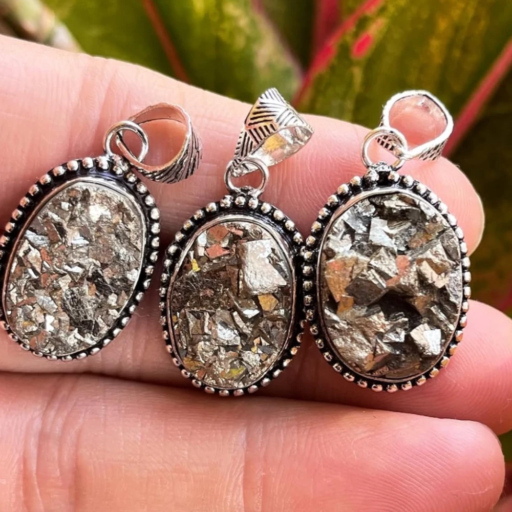 Agatesvibe™ Certified Pyrite Pendant – Real Crystal Stone Necklace for Men & Women | Symbol of Money, Wealth, Abundance & Success | Empowering & Positive Energy Jewelry | Pack of 1