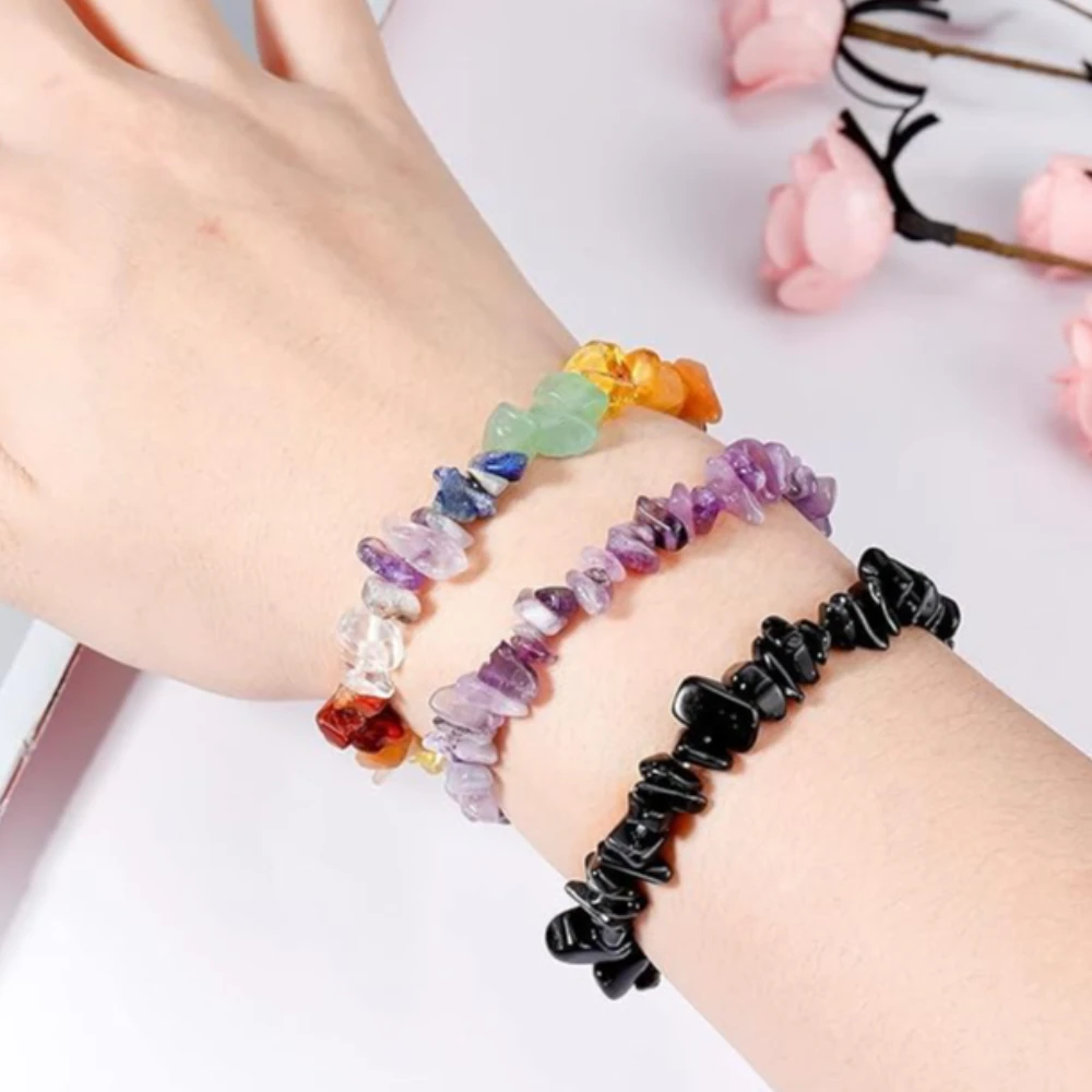 Agatesvibe Crystals Stretch Bracelet Irregular Beads Stretch Healing Crystals Chips Natural Gemstone for Women Jewelry Reiki Meditation (Pack of 1) (7 Chakra)