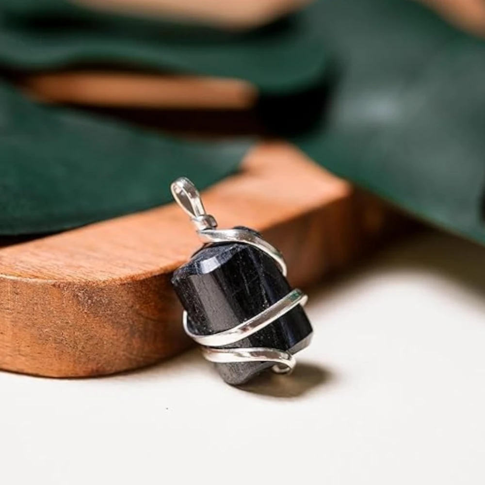 Agatesvibe Healing Crystal Pendant Necklace for Women – Handmade Jewelry with Ethically Sourced Genuine Crystals & Healing Stones (Pack of 1) (Black Tourmaline)