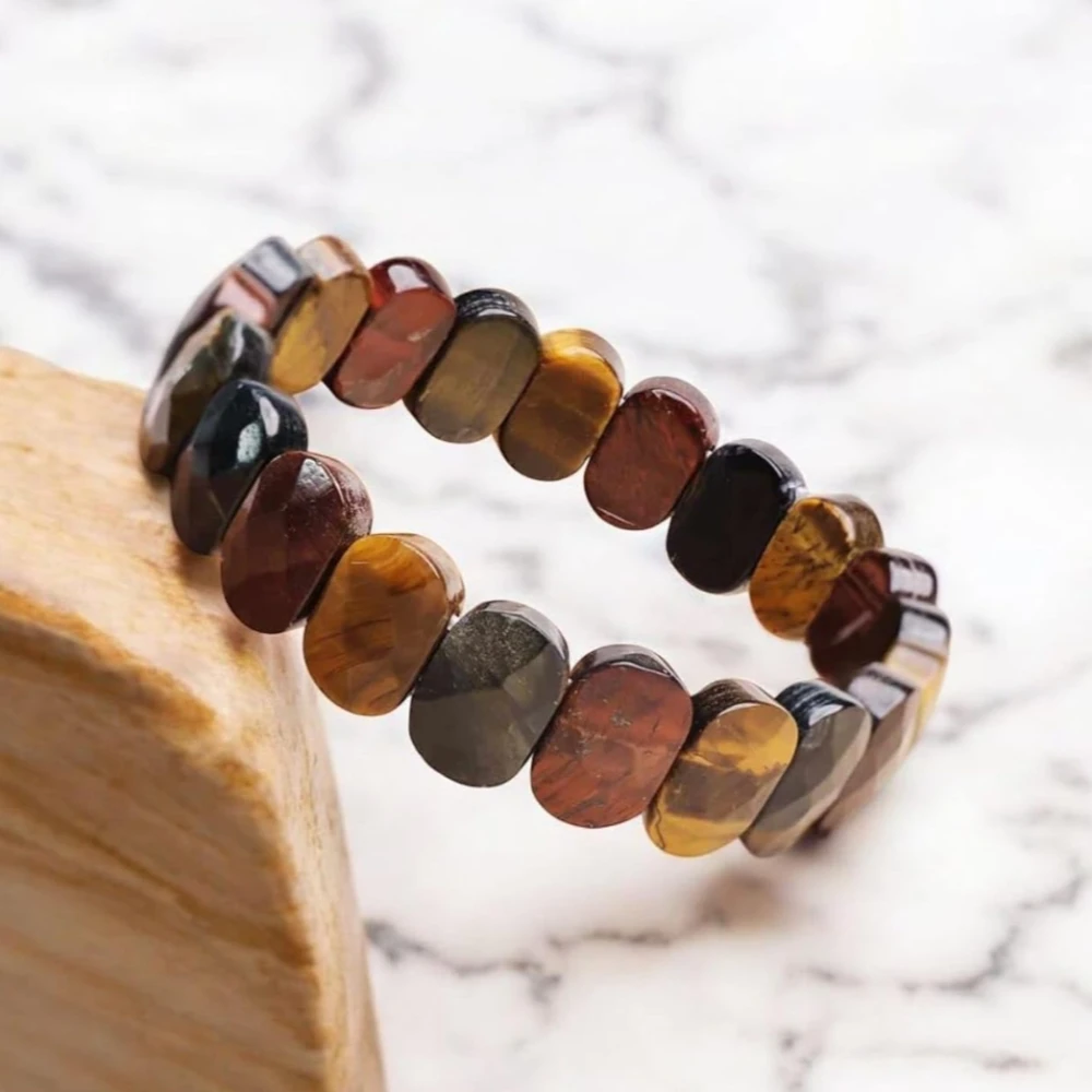 Agatesvibe "100% Natural IGLI Certified Black Tiger's Eye Crystal Bracelet – Reiki Chakra Healing, Yoga, Meditation, Feng Shui Energy Stone | Fancy Cut Beads, Stretchable, Unisex Jewelry(Pack of 1)