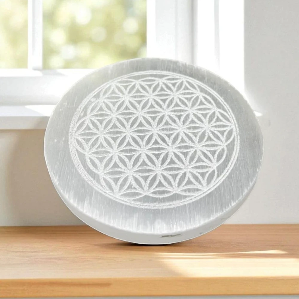 Agatesvibe Certified Selenite Charging Plate 3 – 4-Inch Engraved Sri Yantra Cube for Crystal Cleansing, Reiki Energy Work, Meditation & Pooja Rituals (Pack of 1) (3 Inch)