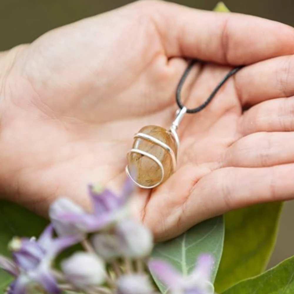 Agatesvibe Healing Crystal Pendant Necklace for Women – Handmade Jewelry with Ethically Sourced Genuine Crystals & Healing Stones (Pack of 1) (Golden Rutilated Quartz)