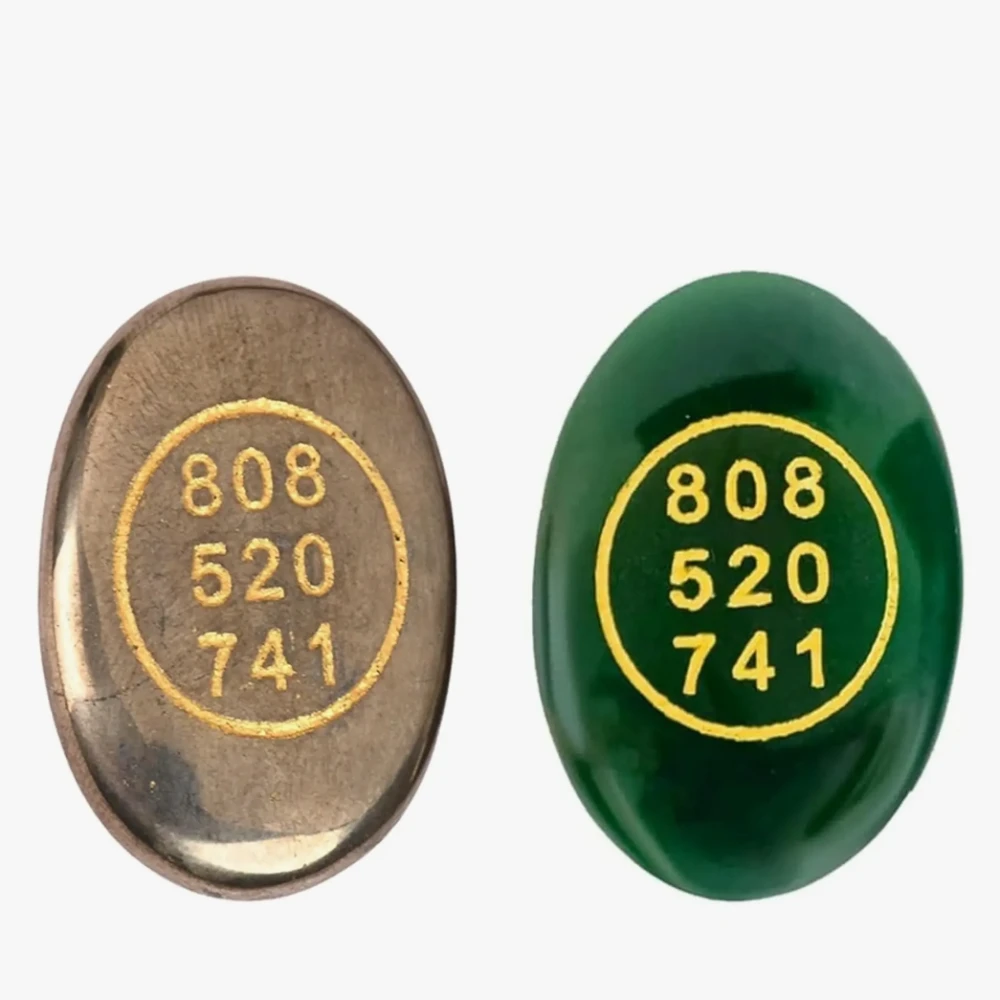 Agatesvibe Pyrite Zibu Coin Money Switch Word with Green Zibu Coin Angelic Number Oval Pocket Stones Polished Healing Crystal for Prosperity and Positive Energy (Set of 1) (Pyrite With Green)