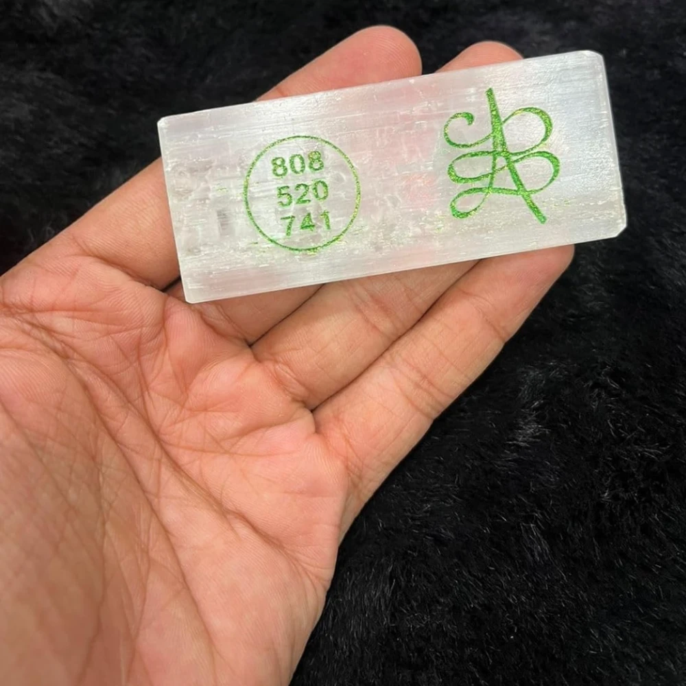 Agatesvibe Selenite Crystal Money Switch Word & Zibu Symbol of Square Plate Shap Metaphysical Energy, Natural Cleansing & Protection, Healing Crystals for Meditation & Home Decor 3.5 Inch (Pack of 1)