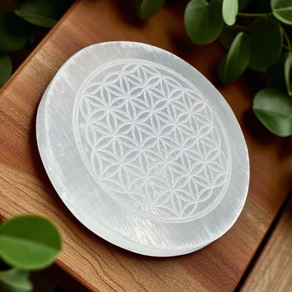 Agatesvibe Certified Selenite Charging Plate 3 – 4-Inch Engraved Sri Yantra Cube for Crystal Cleansing, Reiki Energy Work, Meditation & Pooja Rituals (Pack of 1) (4 Inch)