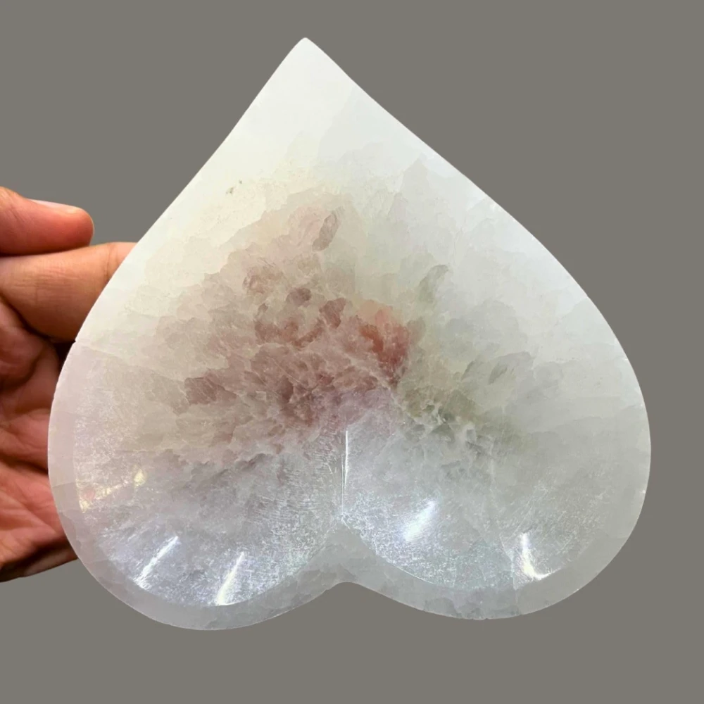 Agatesvibe 4 Inch Selenite Bowl | Hand-Carved Heart Shape Crystal Bowl | Selenite Charging Bowl for Cleansing, Charging & Smudging | Healing Stone Holder for Crystals, Decor & Gift (Pack of 1)