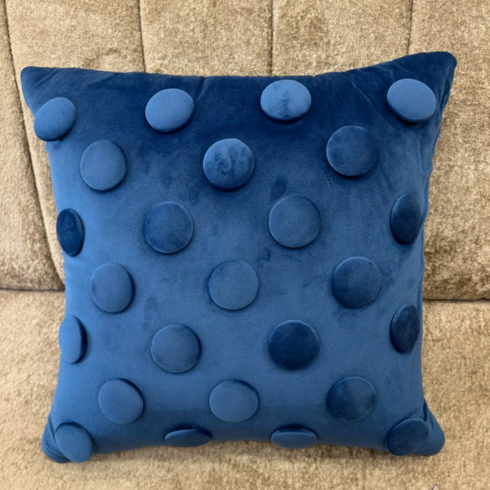 Button pro max cushion cover