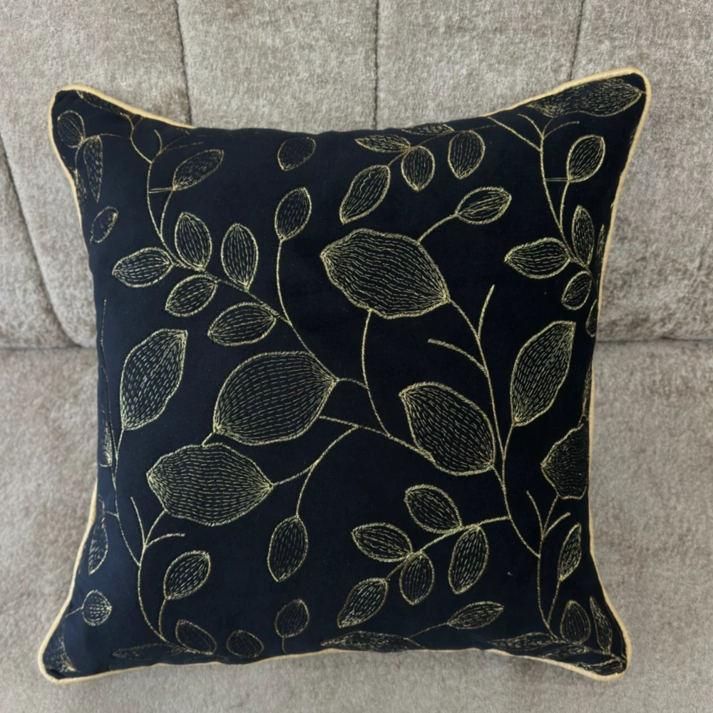 Monalisa cushion cover