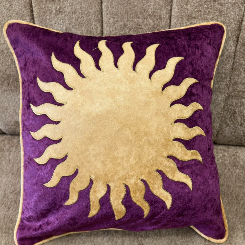 Spider cushion cover